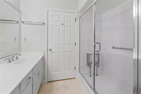 Bath - 312 Downs Blvd, Clemson, SC 29631 photo 2 of 3