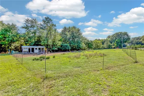 Exterior - 1817 Welcome Rd, Williamston, SC 29697 photo 8 of 15