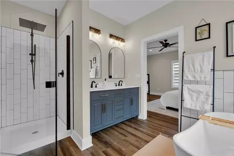 Bath - 1817 Welcome Rd, Williamston, SC 29697 photo 1 of 3