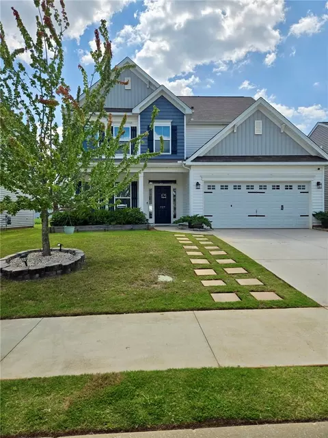 717 Pollyanna Dr, Greenville, SC 29605