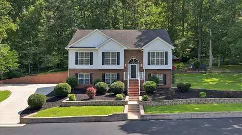 1052 Madden Bridge Rd, Central, SC 29630