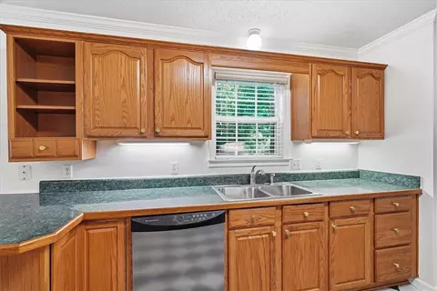 Kitchen - 1052 Madden Bridge Rd, Central, SC 29630 photo 3 of 3