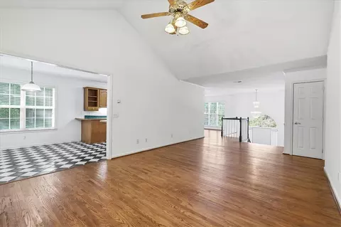 Living - 1052 Madden Bridge Rd, Central, SC 29630 photo 2 of 4