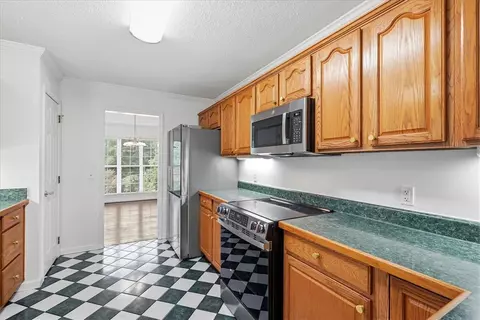 Kitchen - 1052 Madden Bridge Rd, Central, SC 29630 photo 2 of 3