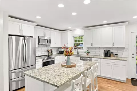 Kitchen - 204 Sylvia Rd, Easley, SC 29642 photo 3 of 6