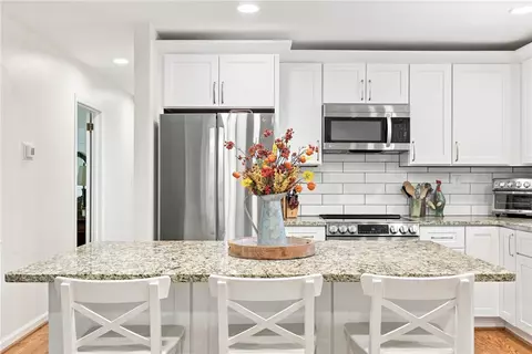 Kitchen - 204 Sylvia Rd, Easley, SC 29642 photo 4 of 6
