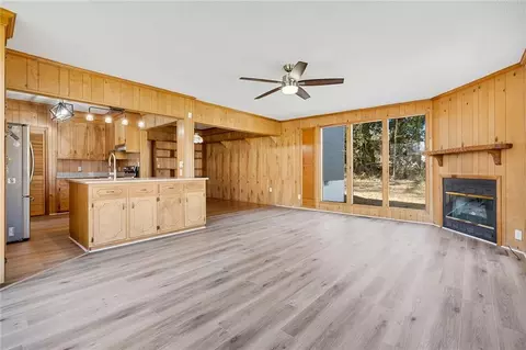 Living - 23 Gilmer Dr, Anderson, SC 29621 photo 2 of 6