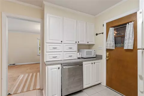 Kitchen - 2807 Bellview Rd, Anderson, SC 29621 photo 3 of 3