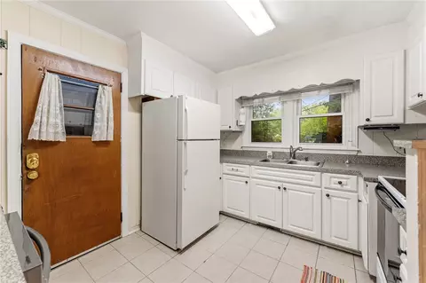 Kitchen - 2807 Bellview Rd, Anderson, SC 29621 photo 1 of 3