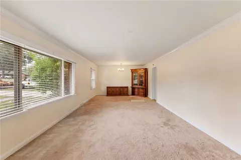 Living - 2807 Bellview Rd, Anderson, SC 29621 photo 3 of 4