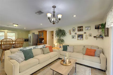Living - 303 Mill St, Williamston, SC 29697 photo 5 of 5