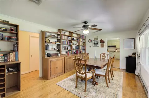 Dining - 303 Mill St, Williamston, SC 29697 photo 5 of 5