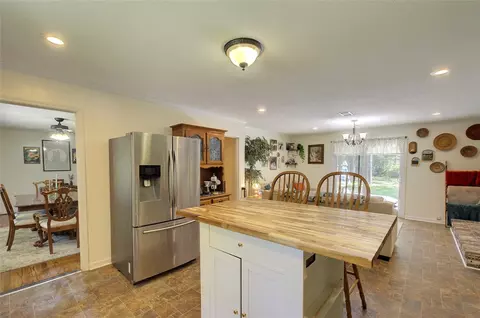 Kitchen - 303 Mill St, Williamston, SC 29697 photo 4 of 6