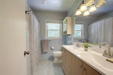 Bath - 303 Mill St, Williamston, SC 29697 photo 1 of 4
