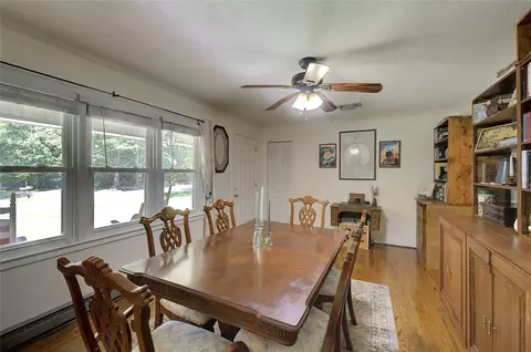 Dining - 303 Mill St, Williamston, SC 29697 photo 2 of 5