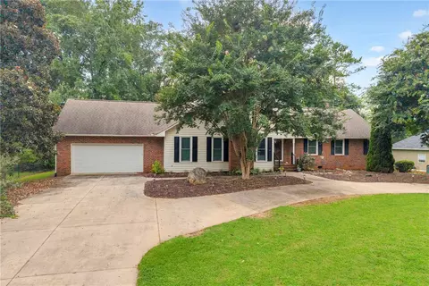 Exterior - 103 Colleton Ct, Clemson, SC 29631 photo 8 of 10