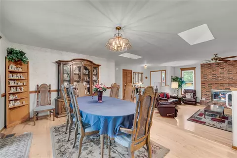 Dining - 103 Colleton Ct, Clemson, SC 29631 photo 3 of 4