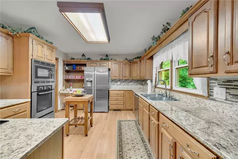 Kitchen - 103 Colleton Ct, Clemson, SC 29631 photo 3 of 5