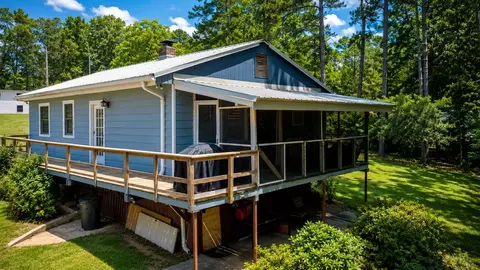 534 Gambrell Rd, Townville, SC 29689