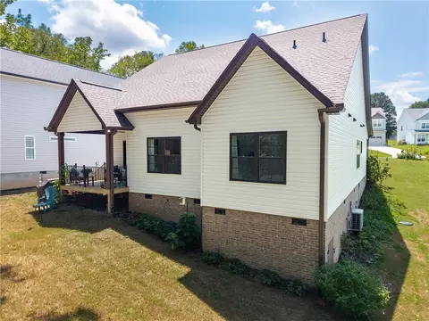Exterior - 322 Thompson St, Pendleton, SC 29670 photo 5 of 5