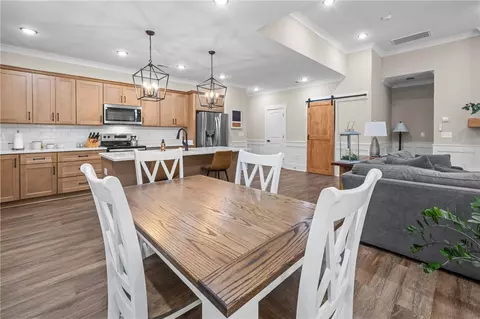 Dining - 322 Thompson St, Pendleton, SC 29670 photo 1 of 2