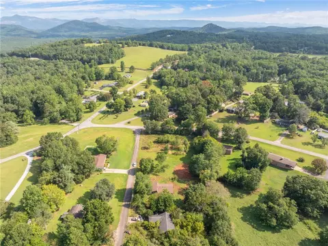 View/Area - 166 Mcjunkin Dr, Pickens, SC 29671 photo 11 of 12