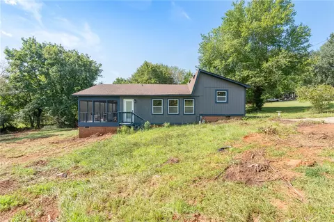 Exterior - 166 Mcjunkin Dr, Pickens, SC 29671 photo 3 of 5