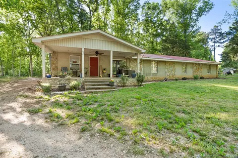 93 York Dr, Iva, SC 29655