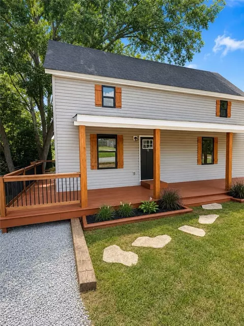 12 Front St, Pelzer, SC 29669 photo 2