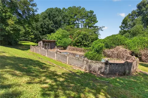 Exterior - 1719 Old Central Rd, Central, SC 29630 photo 8 of 13