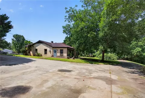 Exterior - 1719 Old Central Rd, Central, SC 29630 photo 13 of 13