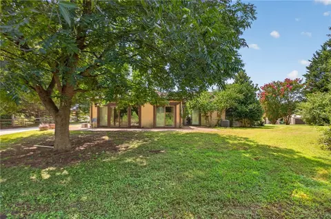 Exterior - 1719 Old Central Rd, Central, SC 29630 photo 10 of 13