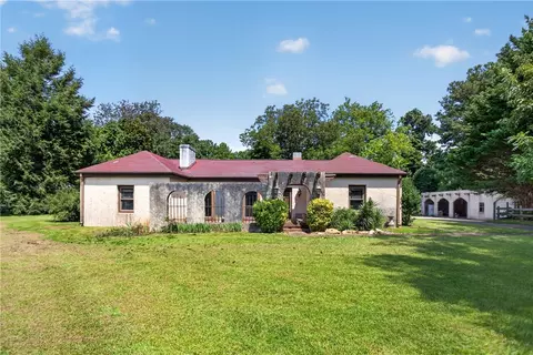 Exterior - 1719 Old Central Rd, Central, SC 29630 photo 3 of 13