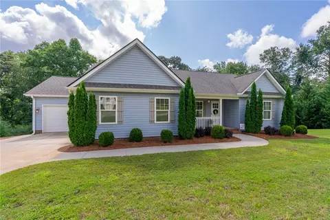 Exterior - 130 Red River Rd, Easley, SC 29640 photo 8 of 17