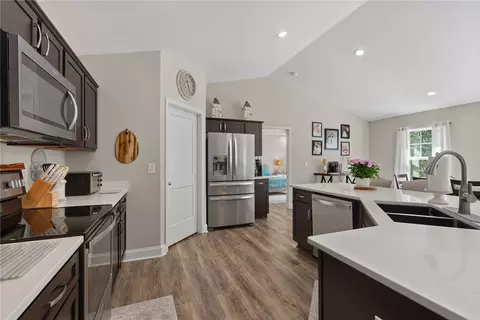 Kitchen - 130 Red River Rd, Easley, SC 29640 photo 4 of 6