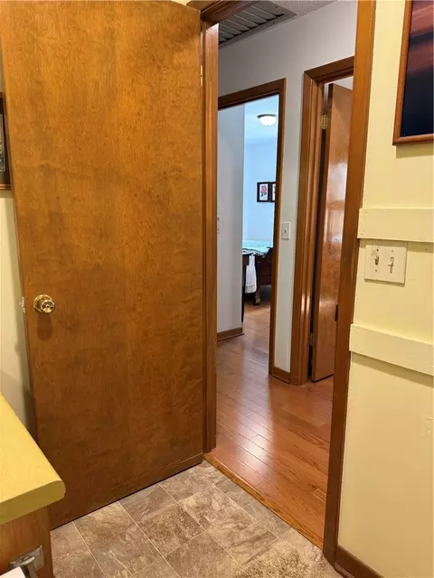 Entry Way - 407 Seawright Dr, Pendleton, SC 29670 photo 1 of 2