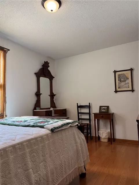 Bedroom - 407 Seawright Dr, Pendleton, SC 29670 photo 6 of 7