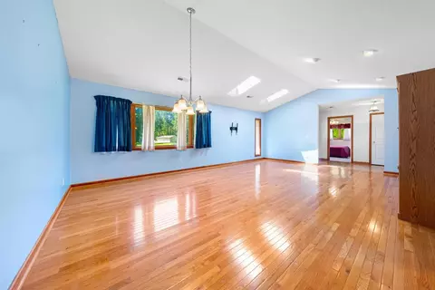 Living - 359 Capps Rd, Walhalla, SC 29691 photo 3 of 3