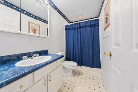 Bath - 359 Capps Rd, Walhalla, SC 29691 photo 2 of 2