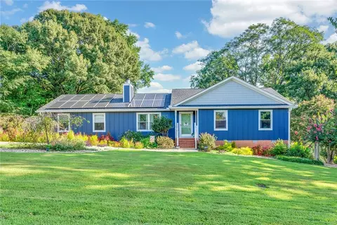 1305 Hanover Rd, Anderson, SC 29621