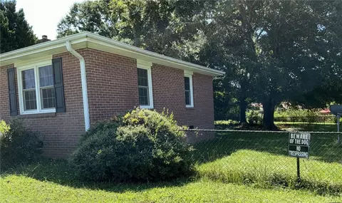 Exterior - 609 W Geer St, Honea Path, SC 29654 photo 1 of 2