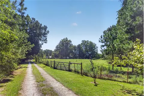 Exterior - 218 Justin Dr, Walhalla, SC 29691 photo 22 of 23