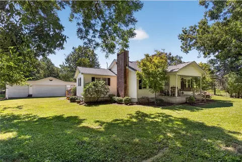 Exterior - 218 Justin Dr, Walhalla, SC 29691 photo 11 of 23