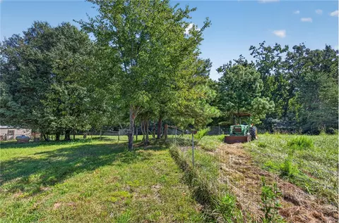Exterior - 218 Justin Dr, Walhalla, SC 29691 photo 9 of 23