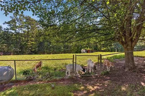 Exterior - 218 Justin Dr, Walhalla, SC 29691 photo 7 of 23