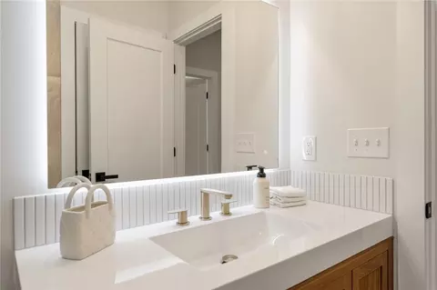 Bath - 103 Sitton Rd, Easley, SC 29642 photo 5 of 6