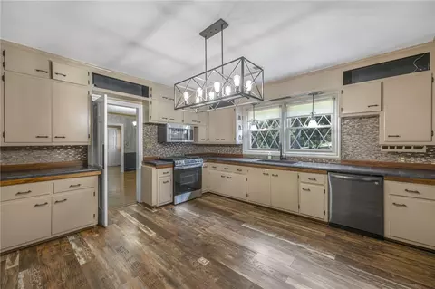 Kitchen - 111 Mountain View Dr, Easley, SC 29640 photo 1 of 4