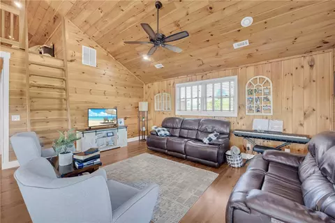 Living - 498 Raines Rd, Mountain Rest, SC 29664 photo 1 of 3