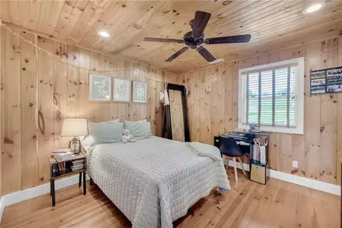 Bedroom - 498 Raines Rd, Mountain Rest, SC 29664 photo 2 of 4