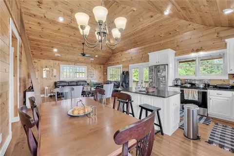 Dining - 498 Raines Rd, Mountain Rest, SC 29664 photo 1 of 1